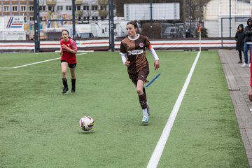 Bild 436 - wBJ FC St. Pauli - Walddoerfer SV : Ergebnis: 3:4